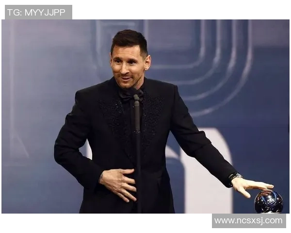 足球巨星风采全览 领略全球顶级球员的精彩瞬间与荣耀时刻